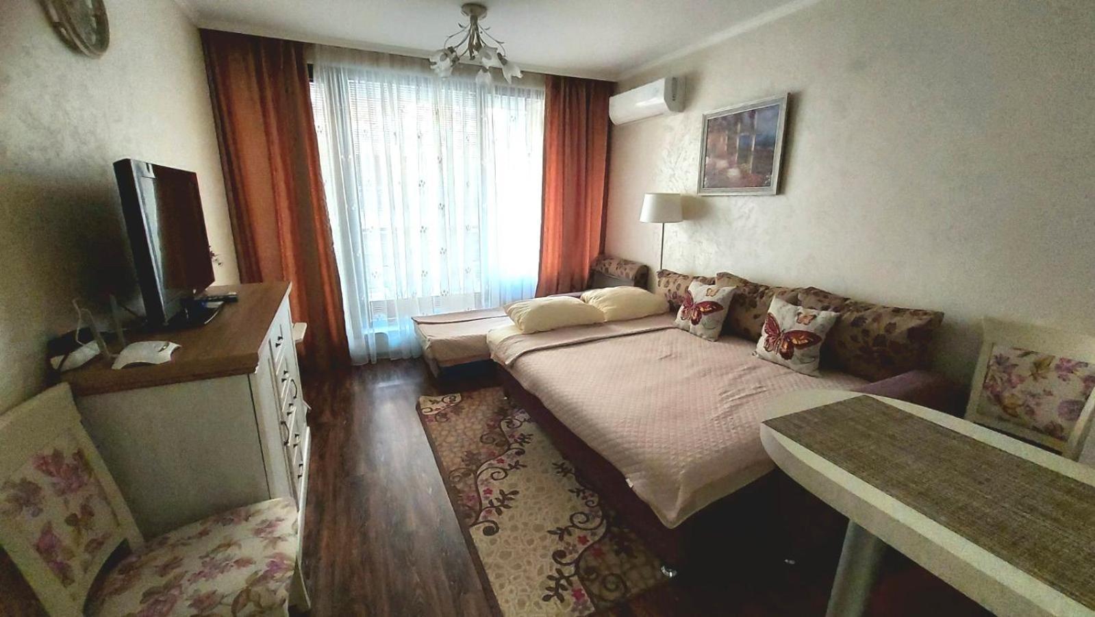Студио Прованс Лариса Pomorie Luaran gambar